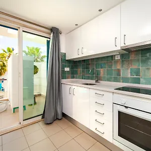 B06 - Top-floor Marina 2 Bed Apartment Lagos